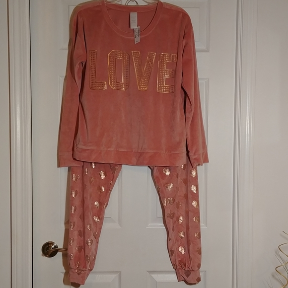 The Children's Place Pants - NWT Dusty Pini color set, SIZE M, Velour Fabric "CHILDREN'S PLACE"